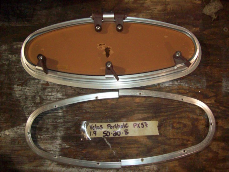 (image for) Vetus Aluminum Port Hole PX57 522 x 194 mm 20x8" - Click Image to Close