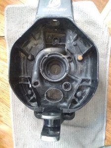 (image for) MerCruiser Bravo Gimbal Housing 8M0096216
