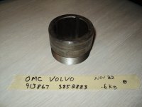 (image for) OMC King Cobra Vertical Driveshaft Bearing Retainer 913867